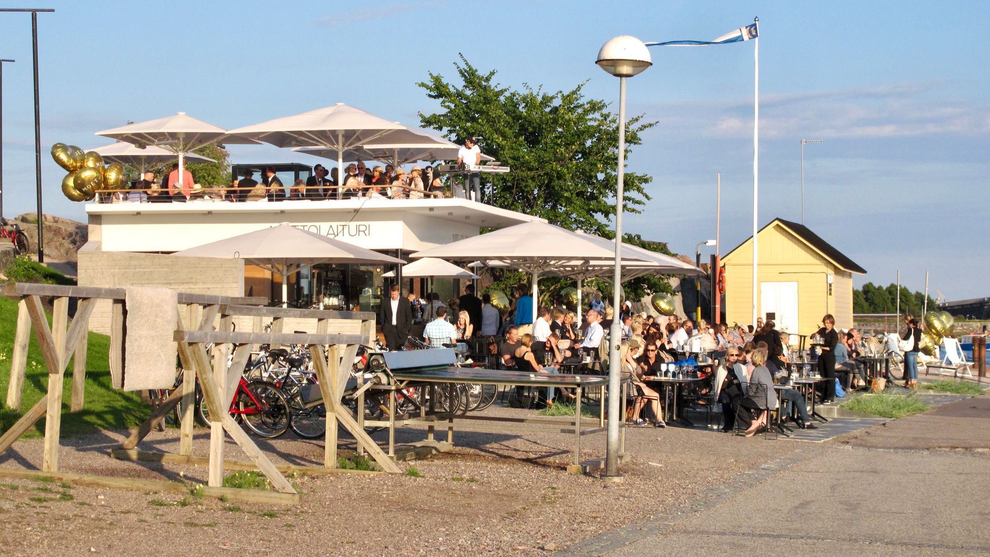 relæ at tilbagetrække henvise Pop-up Restaurants on the Waterfront: Six Cities that Do it Well
