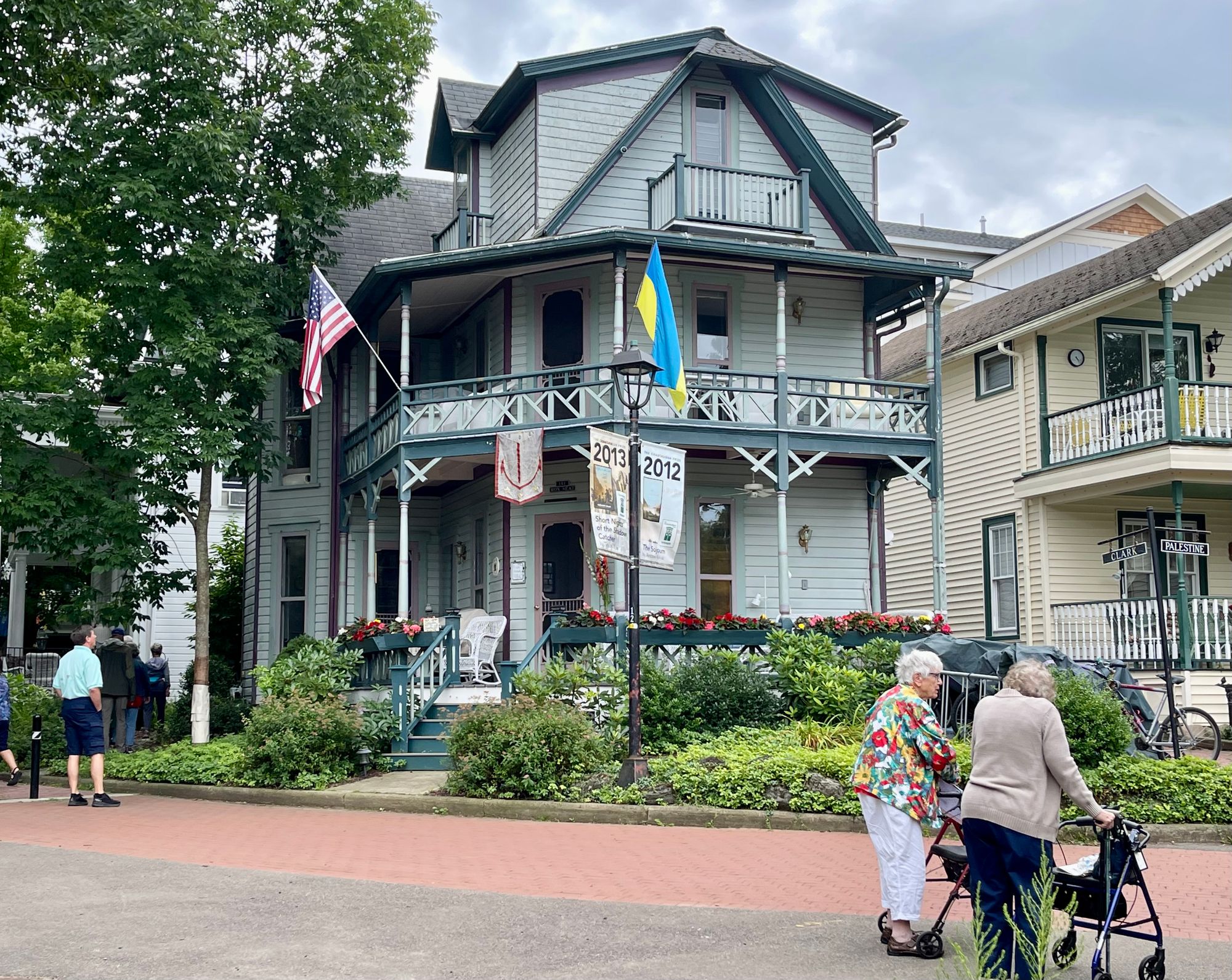 Utopia Neighborhood Club House — The Disappointed Tourist