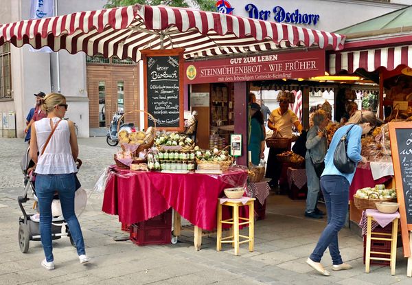 Driving the Local Food Economy with Social Life: Munich's Victuals Market